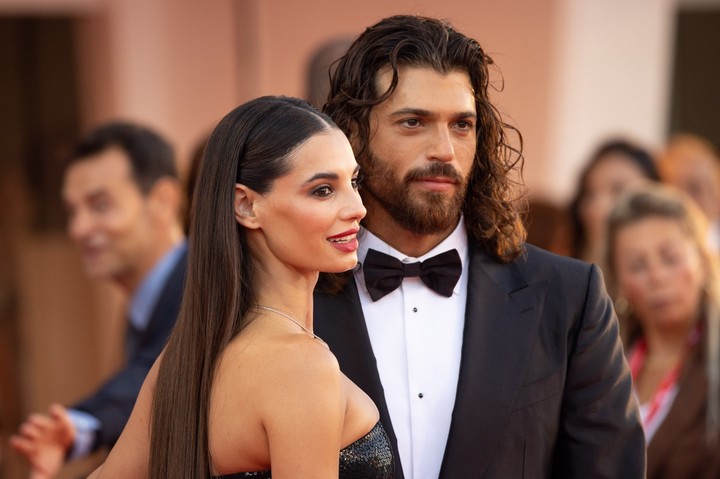 Viola - Can Yaman a  Francesca Chillemi